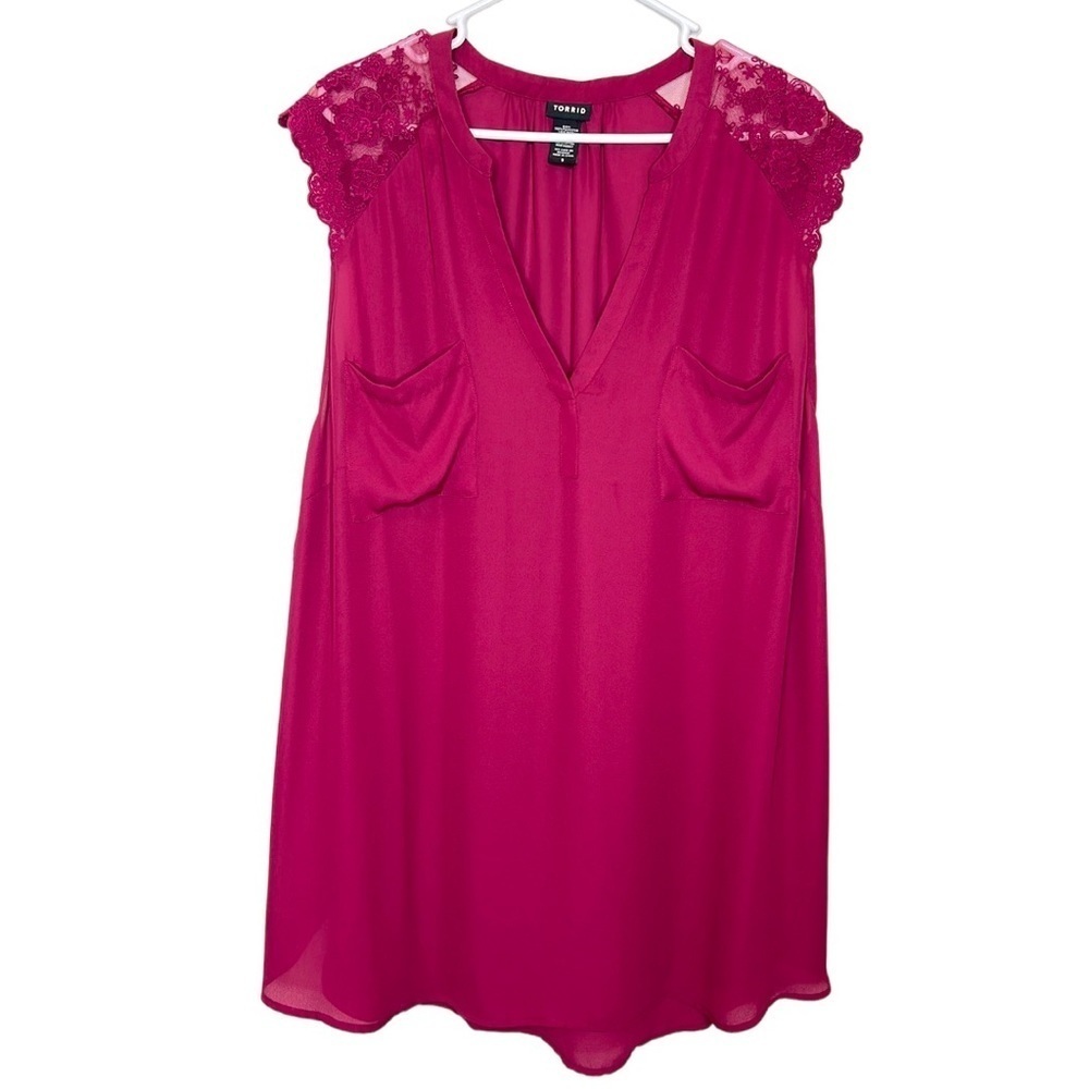Torrid size 5 Fuchsia Lace Cap Sleeve Georgette Pull Over Blouse